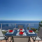 Deluxe Ecuba Praiano